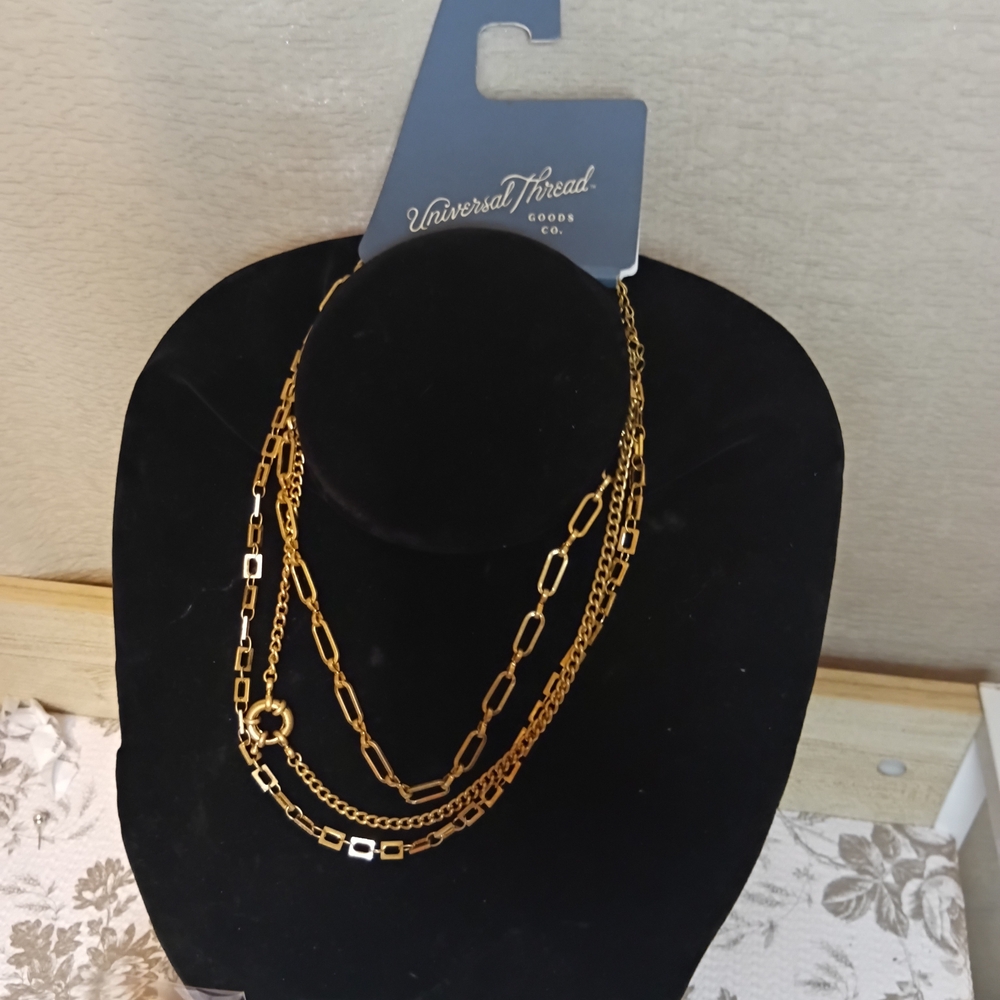 Universal Thread Gold Multi-Layer Necklace - image 3